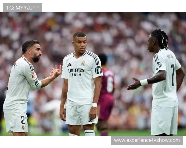 皇马更衣室权力格局调整:对赛季阵容稳定性产生微妙影响 皇马更衣室权力格局调整:对赛季阵容稳定性产生微妙影响